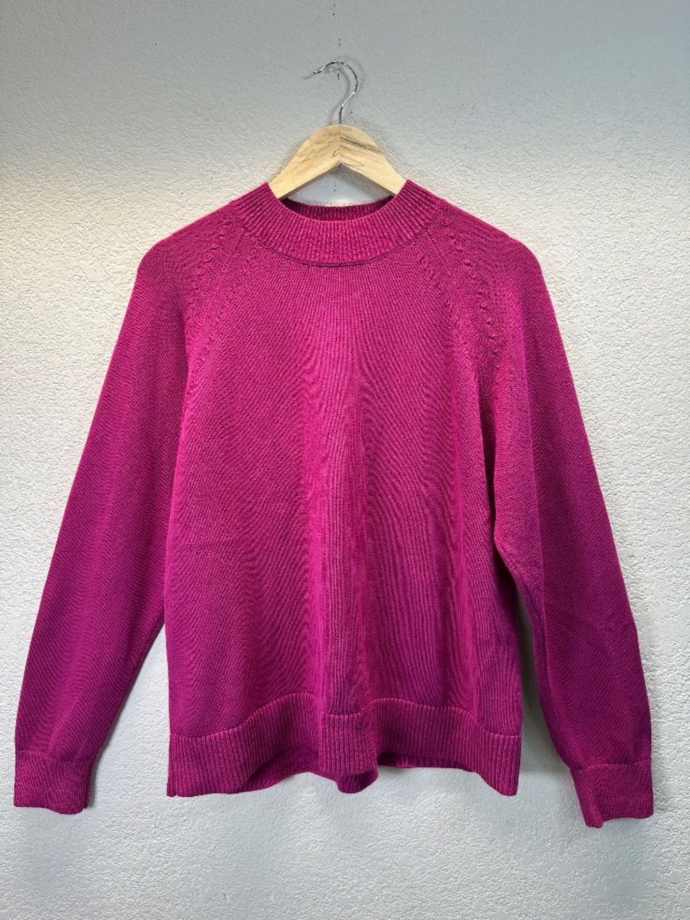 Quince FA22 100% Organic Cotton Knit Sweater Magenta Pink Crew M Preppy